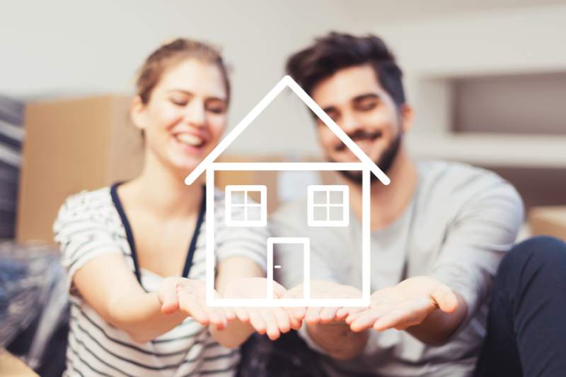 Familia que confía su vivienda a Compacto Urbano